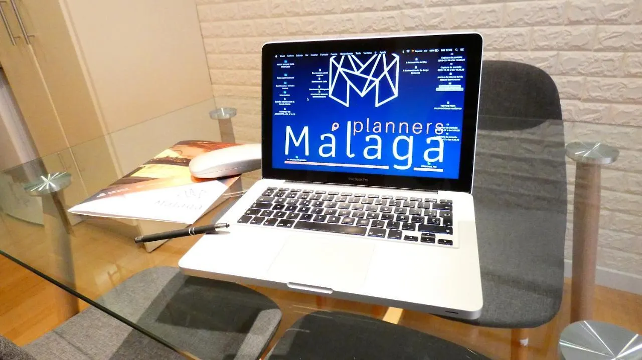 Oasis City Center Малага Апартаменты